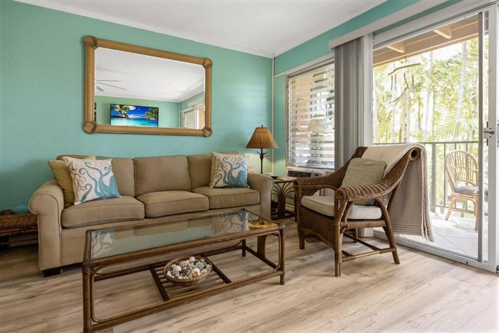 Appartement Oceanfront With Aircon-Hear The Waves-Amazing Views-Wifi à Lahaina Extérieur photo