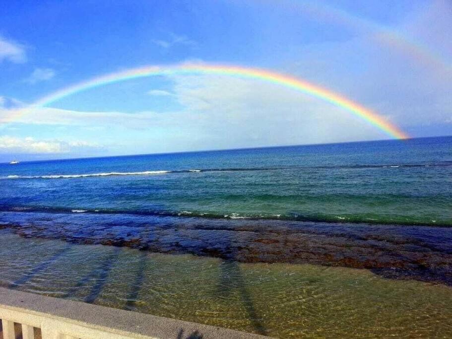 Appartement Oceanfront With Aircon-Hear The Waves-Amazing Views-Wifi à Lahaina Extérieur photo