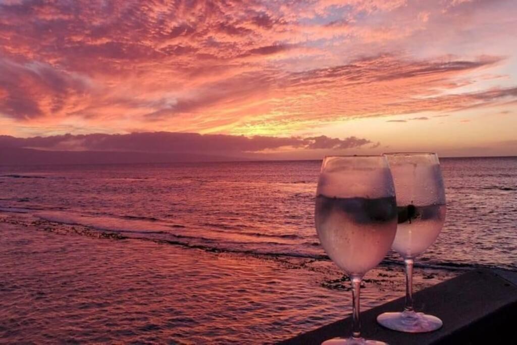 Appartement Oceanfront With Aircon-Hear The Waves-Amazing Views-Wifi à Lahaina Extérieur photo